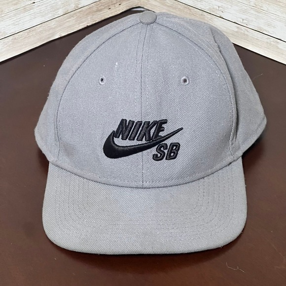 Nike snapback‎ hats for men - Picture 1 of 5